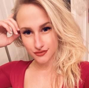 Meet your Posher, Christine